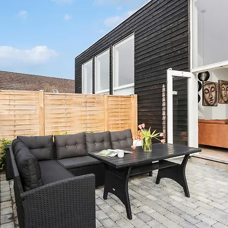 4 Bedroom Lovely In