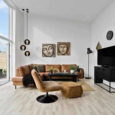 4 Bedroom Lovely In *