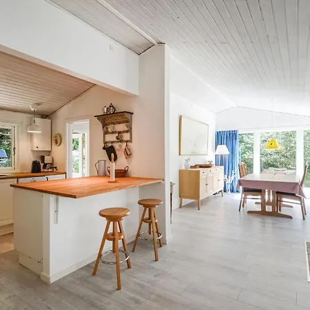 Holiday home 4 Bedroom Gorgeous In