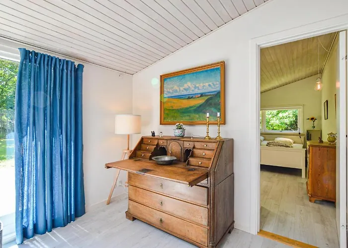 Ferienhaus 4 Bedroom Gorgeous In